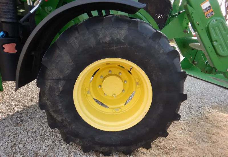 2015 John Deere 6125R photo 58