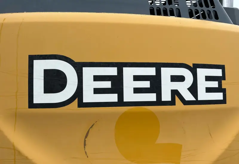 2014 John Deere 130G photo 84