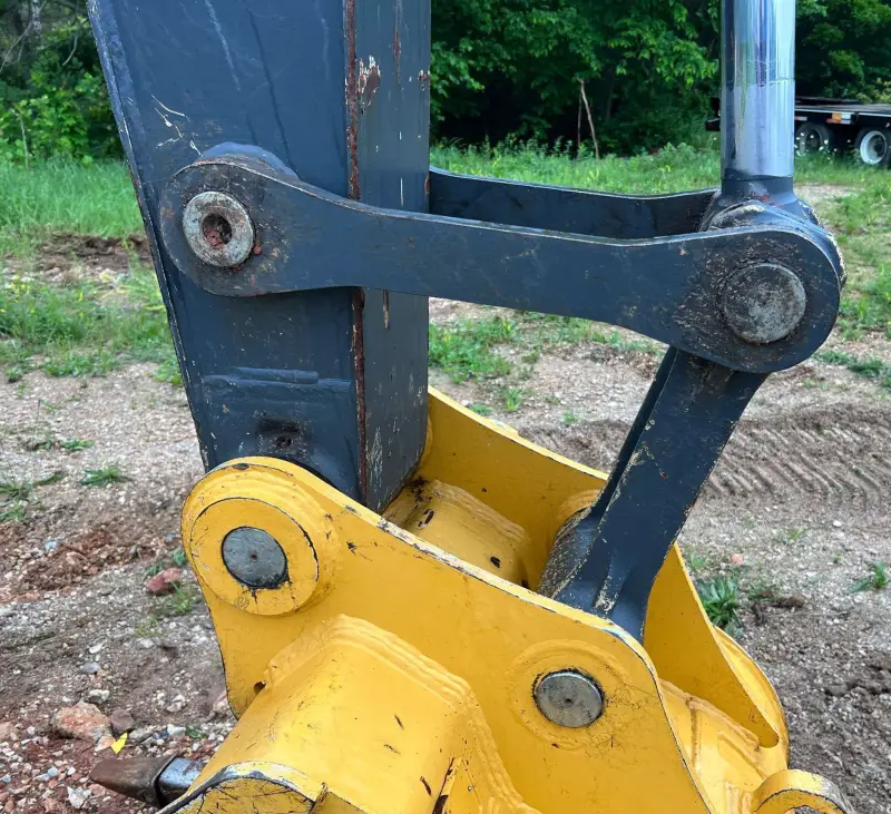 2014 John Deere 130G photo 23