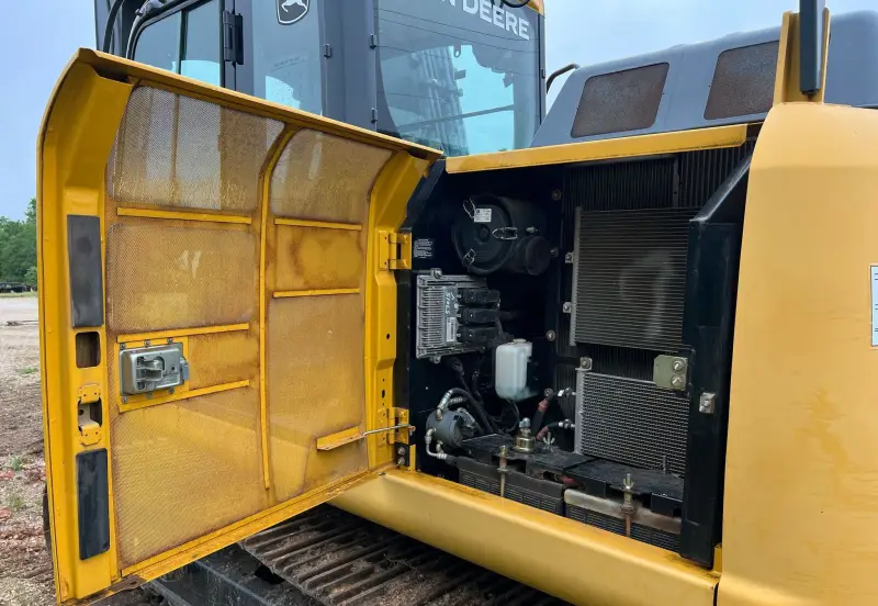 2014 John Deere 130G photo 49