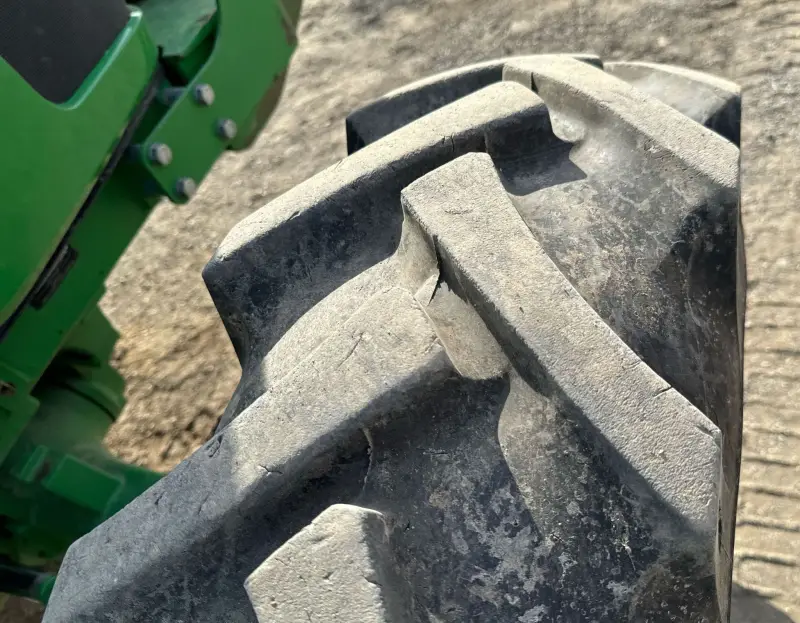2014 John Deere 5100E photo 61