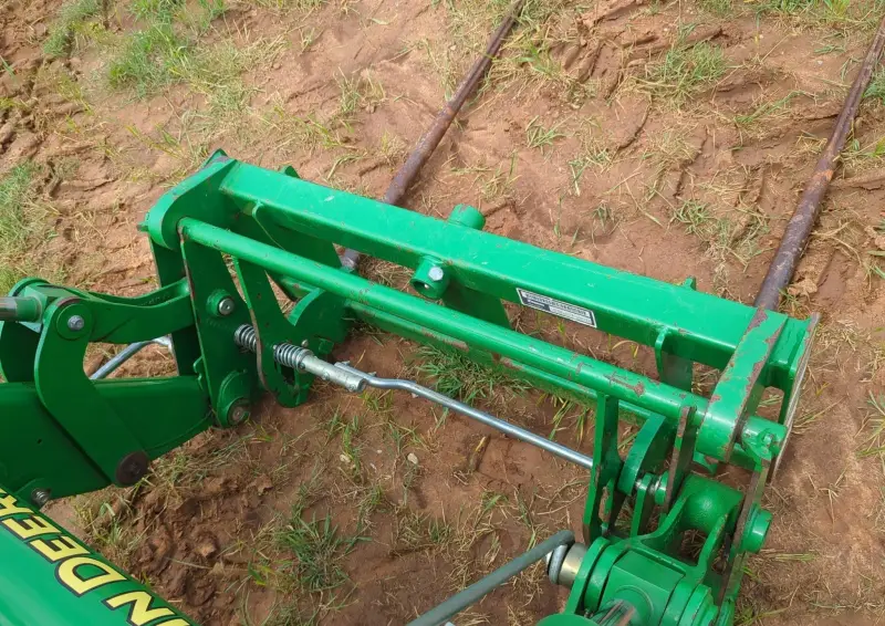 2016 John Deere 6135E photo 11