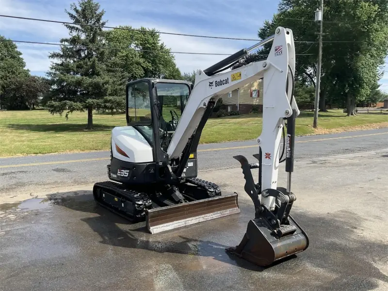 2021 Bobcat E35 Mini Excavator photo 6