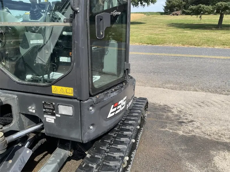 2021 Bobcat E35 Mini Excavator photo 17