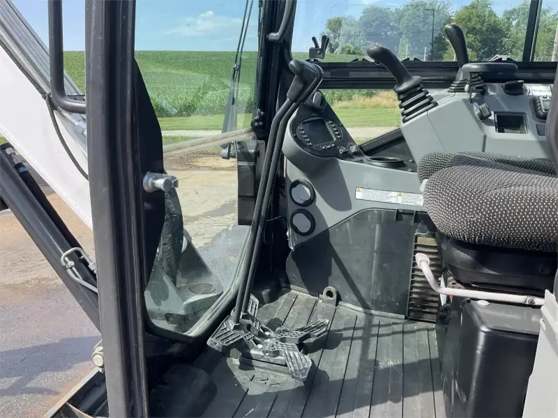 2021 Bobcat E35 Mini Excavator photo 33