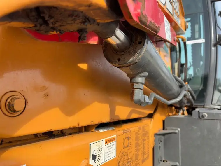 2019 Case 580 Super N Backhoe photo 13