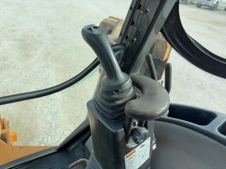2019 Case 580 Super N Backhoe photo 60