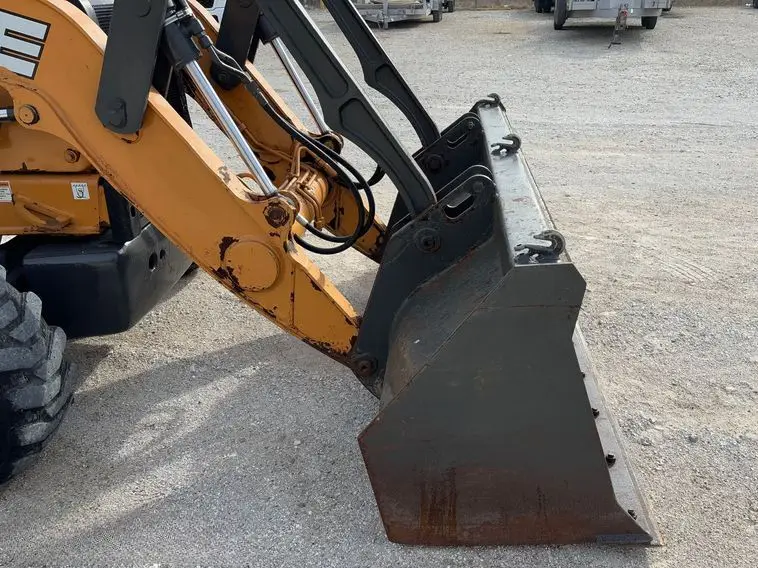 2019 Case 580 Super N Backhoe photo 26