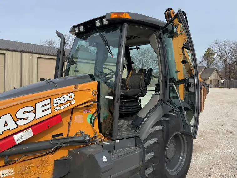 2019 Case 580 Super N Backhoe photo 44