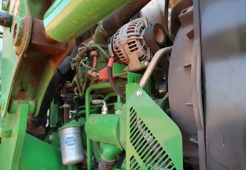 2018 John Deere 5100E photo 44
