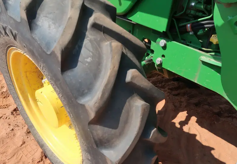 2018 John Deere 5100E photo 80