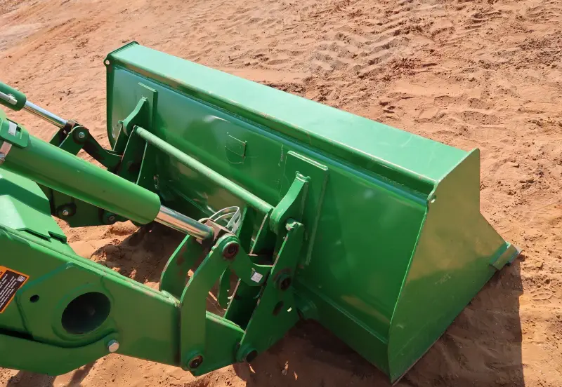 2018 John Deere 5100E photo 61