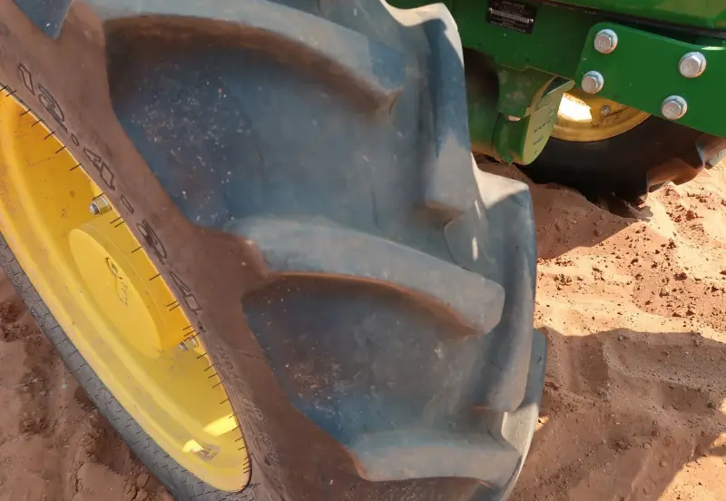 2018 John Deere 5100E photo 71